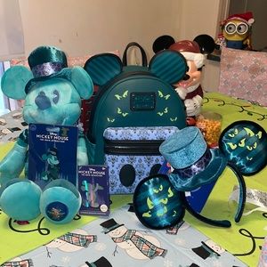 Disney Parks MMMA. Haunted mansion bundle